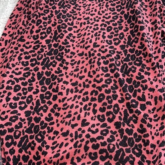 One Clothing Long Sleeve Cheetah Print Open Sleeve - Picture 10 of 12